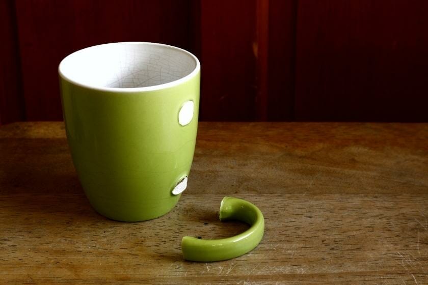 How to attach a handle to a coffee mug